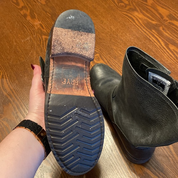 Frye Veronica Short Engineer Biker Mid Calf Boot Distressed - Picture 10 of 13